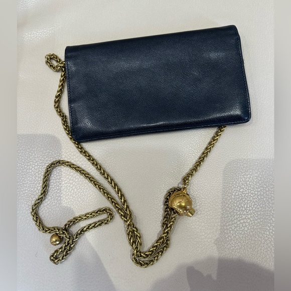 CHANEL Black Wallet on Chain - Picture 5 of 6